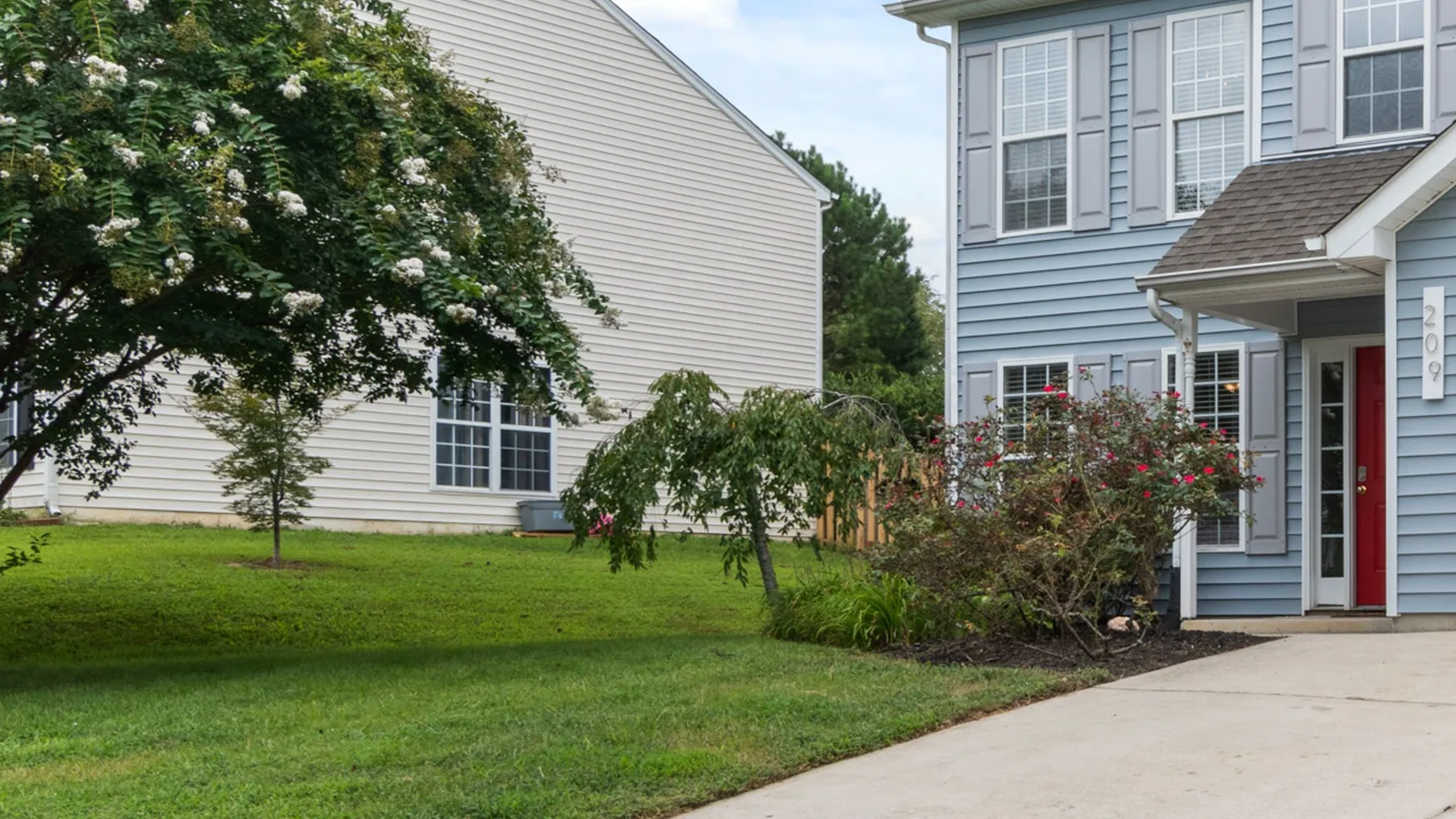How Often Should You Pressure Wash a Driveway on the Peninsula?