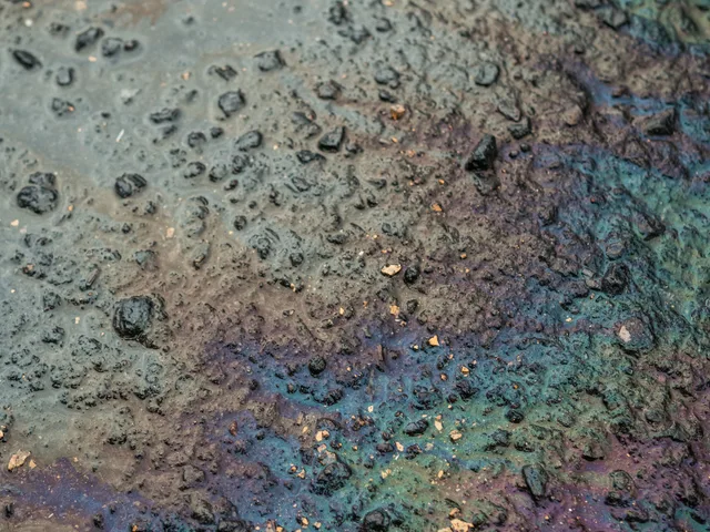 Removing Oil Stains From Concrete: What Works, What Doesn't, and What to Expect