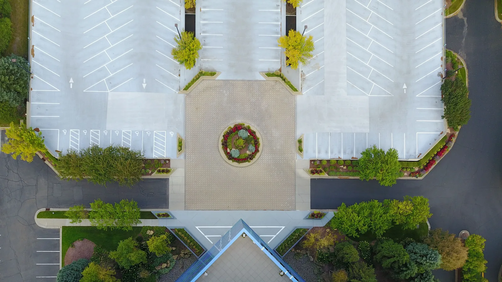 Commercial Pressure Washing