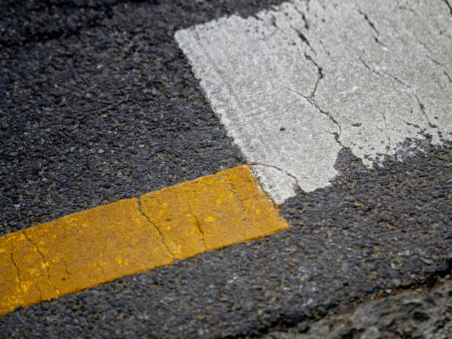 Curb Painting
